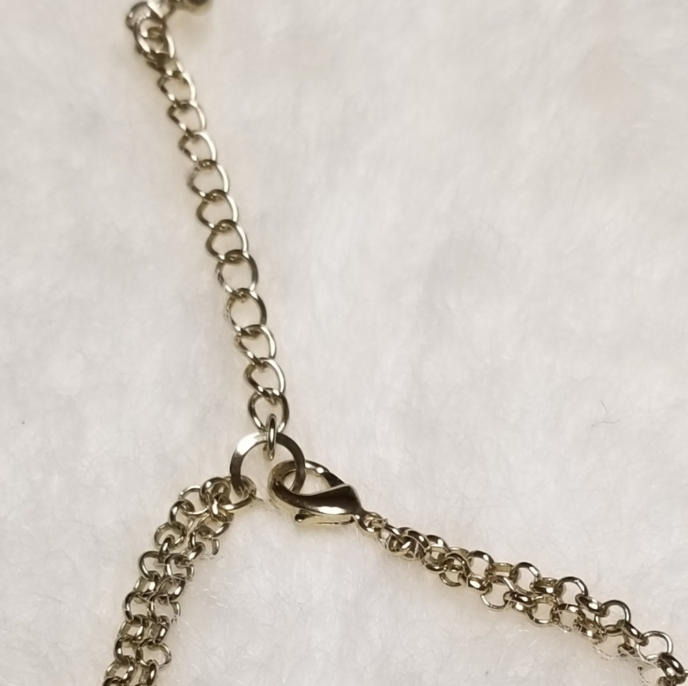 Flower Rhinestone Statement Necklace - Picture 4 of 4